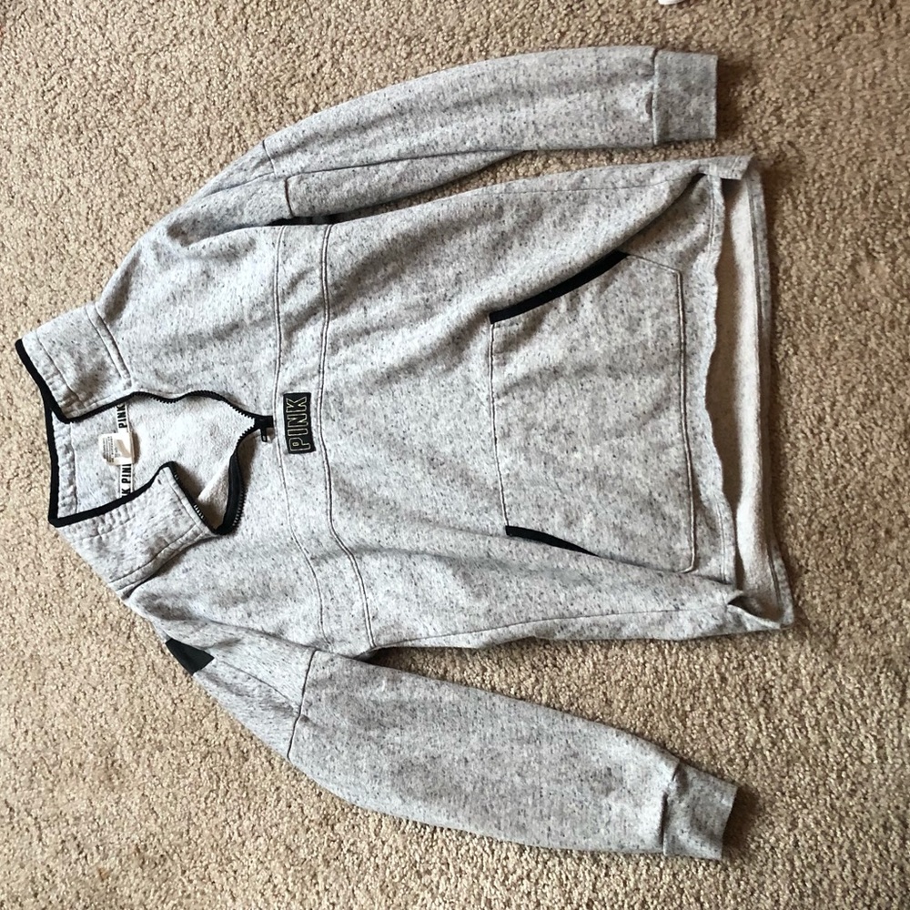 VS half zipSOLD